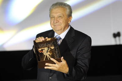 Rudolf Urc si na záverečnom ceremoniali prevzal cenu Zlatá kamera resize