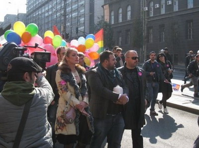 Parade resize