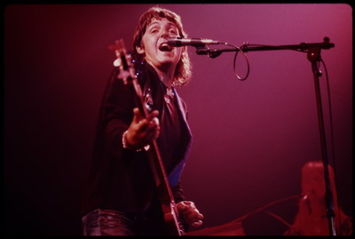 Paul McCartney  Wings - Rockshow 2 1976 Photographer Robert Ellis1 resize