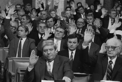 1989 Stills 019 resize