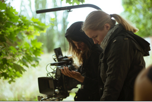 Kameranakaareziserka resize