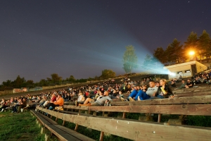 Letné kino na amfiteatri 2022 foto Ivan Golembiovský 2
